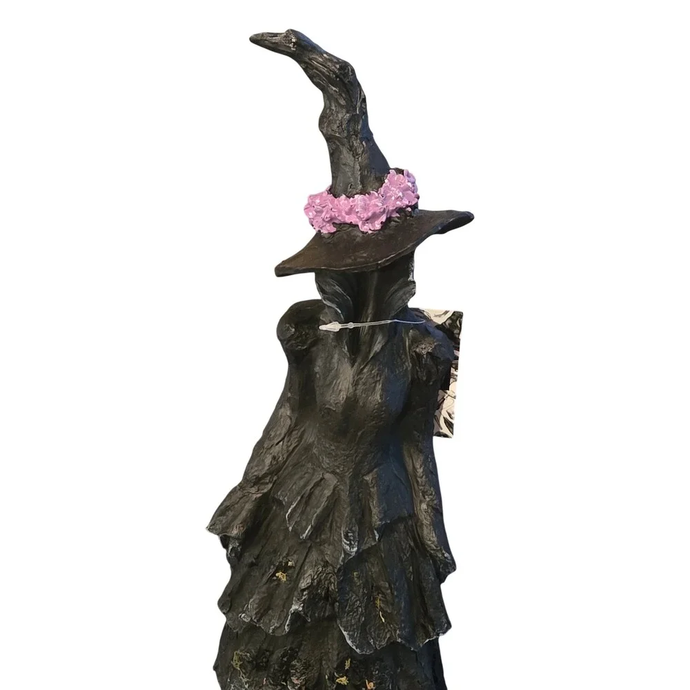 Halloween Tree Witch Figurine 18
